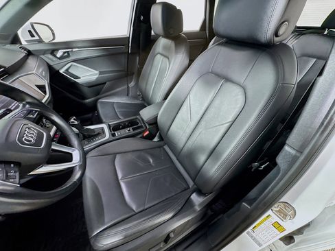 Used 2022 Audi Q3 2.0T Premium w/ Convenience Package image 14