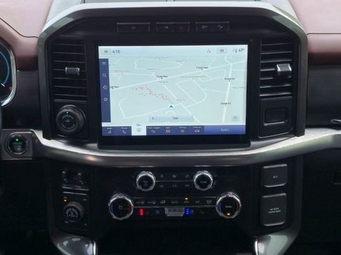 Used 2023 Ford F150 Lariat w/ Max Trailer Tow Package image 15