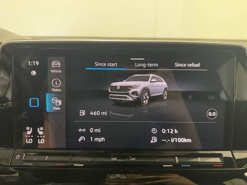 Used 2025 Volkswagen Atlas Cross Sport SE AWD/4WD image 12