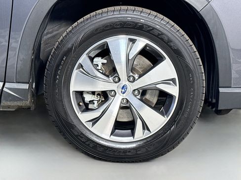 Used 2024 Subaru Ascent Premium w/ Convenience Package image 32