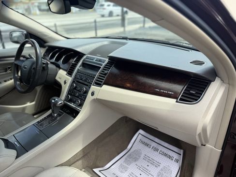 Used 2011 Ford Taurus Limited w/ 303A Rapid Spec Order Code FWD image 25