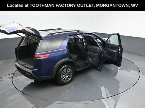 Used 2025 Nissan Pathfinder SV AWD/4WD image 27