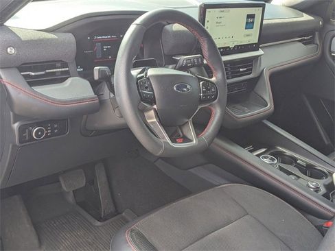Used 2025 Ford Explorer ST image 11