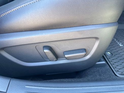 Used 2025 MAZDA CX-50 AWD 2.5 S w/ Weather Package image 37