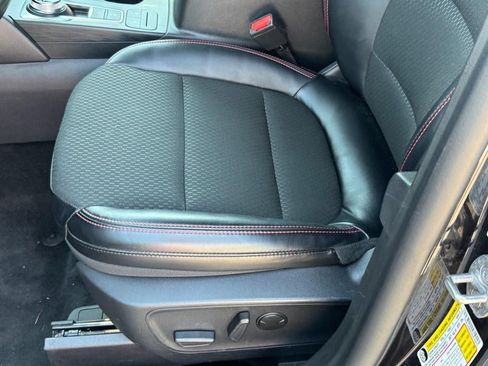 Used 2025 Ford Escape ST-Line AWD/4WD image 22