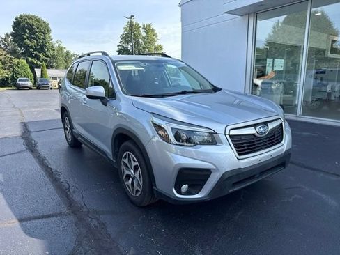 Used 2021 Subaru Forester Premium AWD/4WD image 1