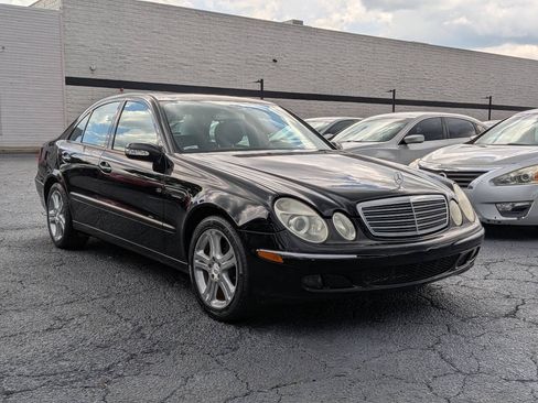 Used 2006 Mercedes-Benz E 350 4MATIC Sedan image 10