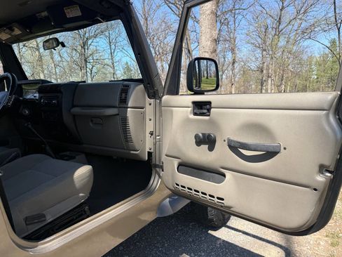 Used 2006 Jeep Wrangler Sport image 25