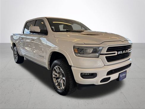 Used 2022 RAM 1500 Laramie AWD/4WD image 5