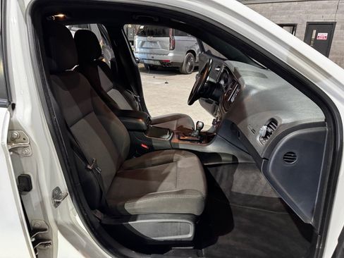 Used 2018 Dodge Charger SXT w/ Blacktop Package image 26