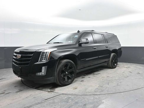 Used 2019 Cadillac Escalade ESV Premium Luxury w/ Escalade Sport Edition AWD/4WD image 5