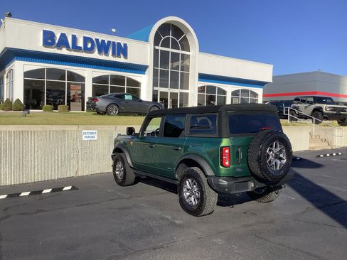 Used 2022 Ford Bronco Badlands image 5