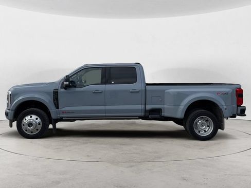 Certified 2025 Ford F450 Platinum w/ FX4 Off-Road Package AWD/4WD image 2
