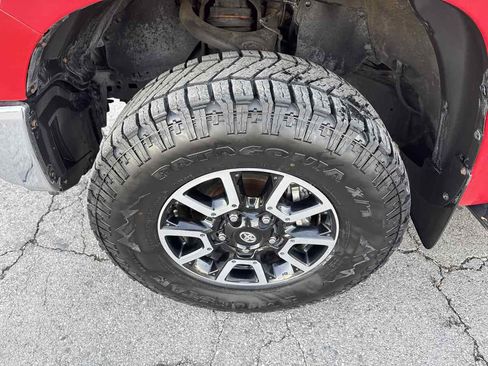 Used 2015 Toyota Tundra SR5 image 9