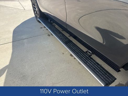 Used 2019 Ford Expedition Limited image 9