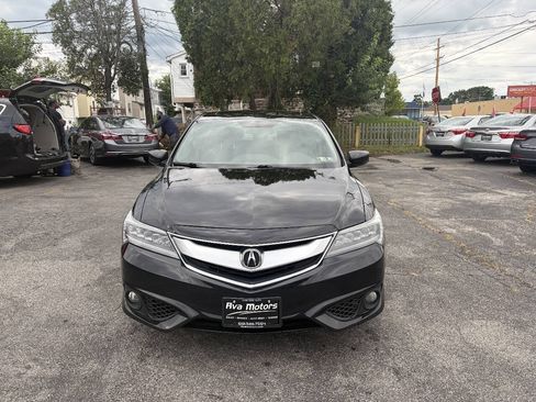 Used 2017 Acura ILX FWD image 2