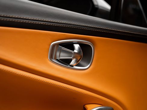 Used 2021 Aston Martin DBX image 51