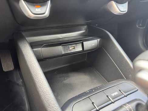 Used 2023 Kia Rio LX FWD image 18