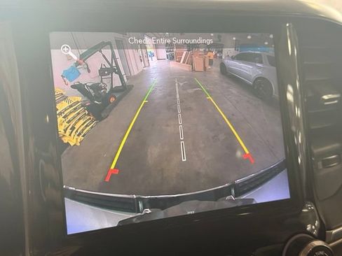 Used 2019 RAM 1500 Laramie AWD/4WD image 14