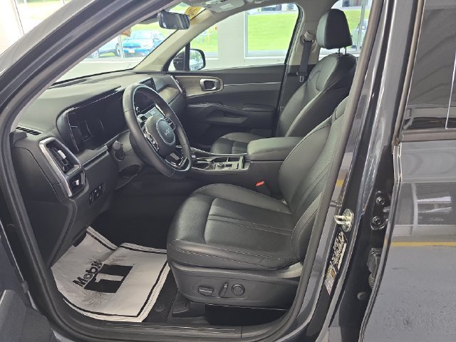 Certified 2023 Kia Sorento X-Line EX AWD/4WD image 14