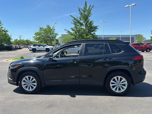 Used 2024 Toyota Corolla Cross LE w/ Moonroof Package AWD/4WD image 25