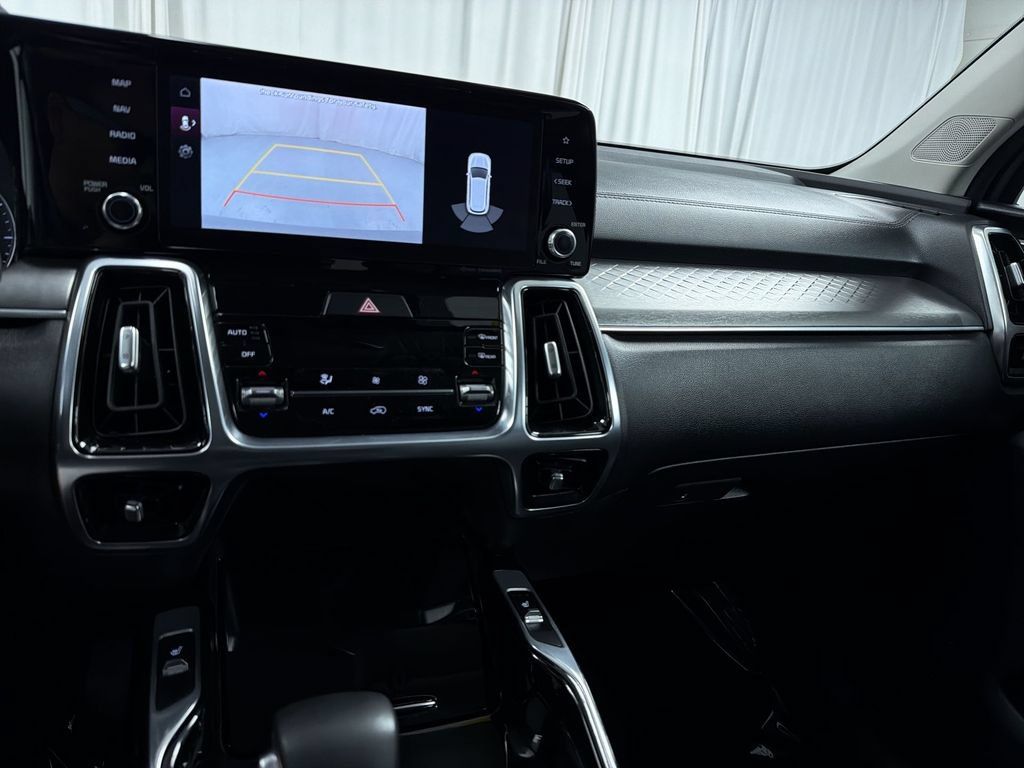 Used 2022 Kia Sorento SX FWD image 21