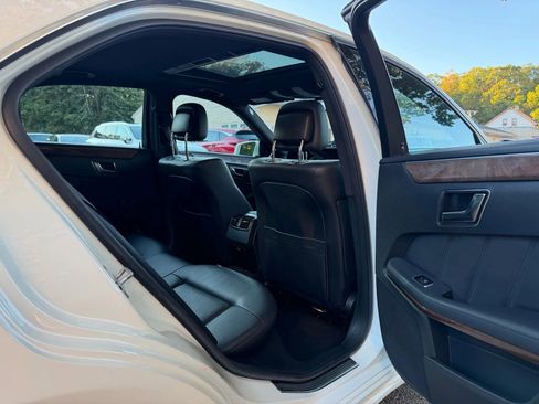 Used 2012 Mercedes-Benz E 350 4MATIC Sedan image 40