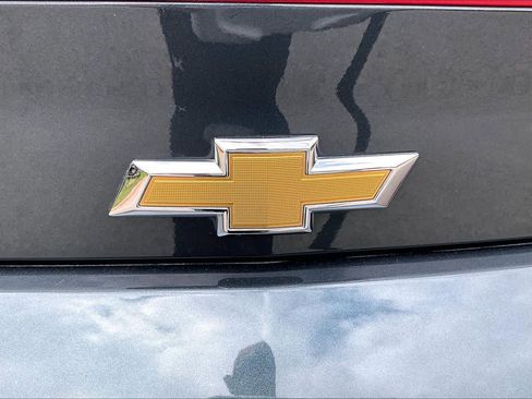 Used 2021 Chevrolet Camaro LT RWD image 30