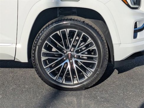 Used 2026 GMC Terrain Denali w/ LPO, Floor Liner Package image 11