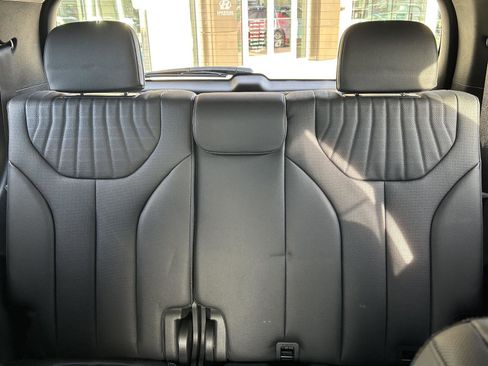 Used 2023 Hyundai Palisade Limited AWD/4WD image 19
