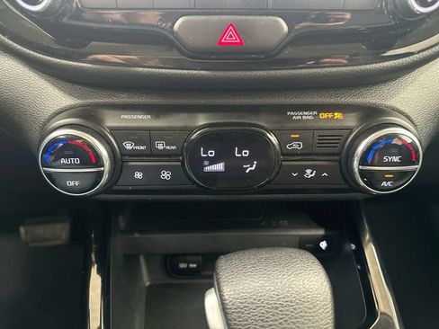 Certified 2024 Kia Soul S FWD image 18