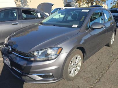 Used 2019 Volkswagen Golf SE