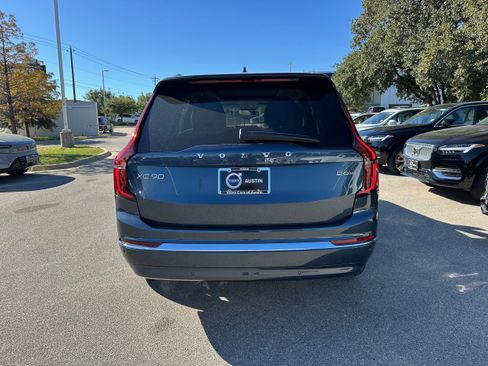 Used 2026 Volvo XC90 B6 Ultra w/ Protection Package AWD/4WD image 5