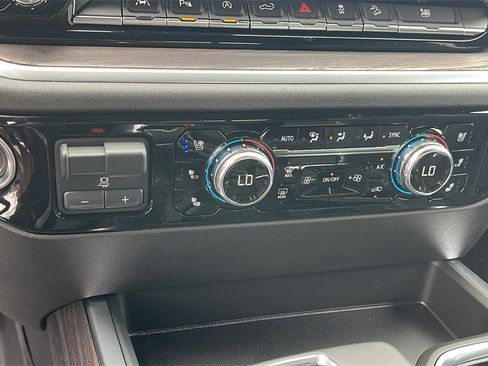 New 2026 GMC Sierra 1500 SLT w/ SLT Premium Plus Package image 19