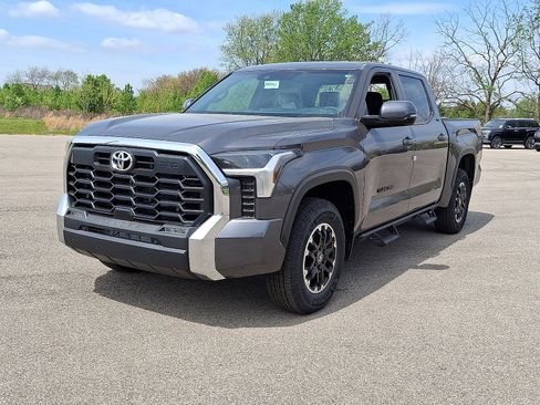 New 2026 Toyota Tundra SR5 AWD/4WD image 10