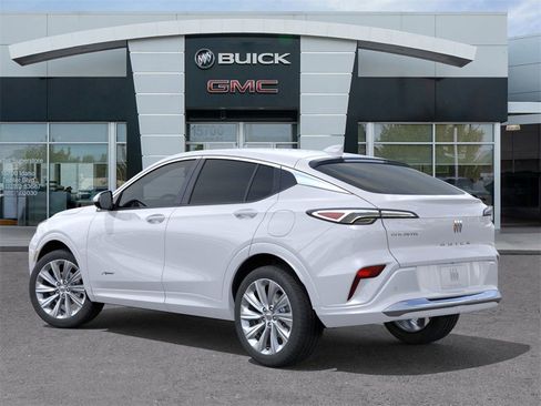 New 2026 Buick Envista Avenir image 3
