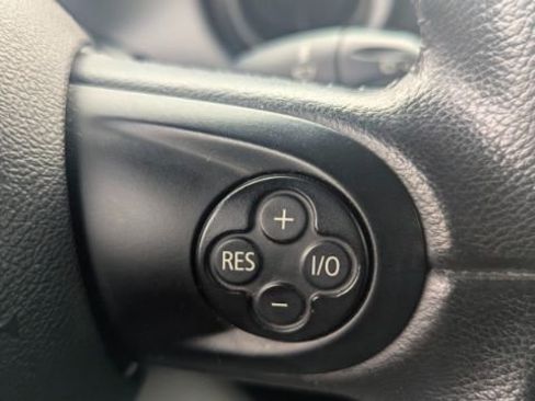 Used 2011 MINI Cooper Convertible image 26