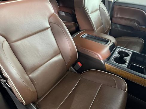 Used 2015 Chevrolet Silverado 3500 High Country w/ Duramax Plus Package image 32