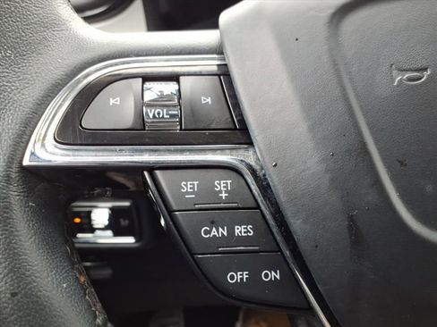 Certified 2023 Lincoln Nautilus AWD w/ Premium Package image 23