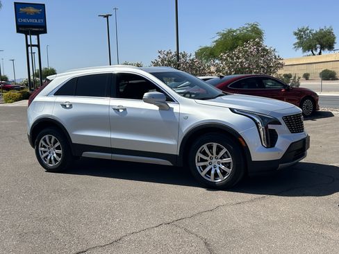 Used 2022 Cadillac XT4 Premium Luxury w/ Safety Alert Package AWD/4WD image 10