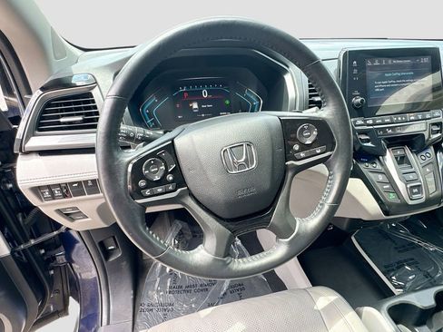 Used 2023 Honda Odyssey Elite image 11