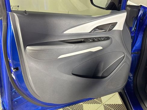 Used 2020 Chevrolet Bolt LT image 10