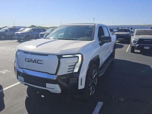Used 2025 GMC Sierra EV Denali AWD/4WD image 1