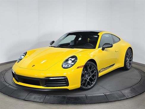 Used 2024 Porsche 911 Carrera T image 1