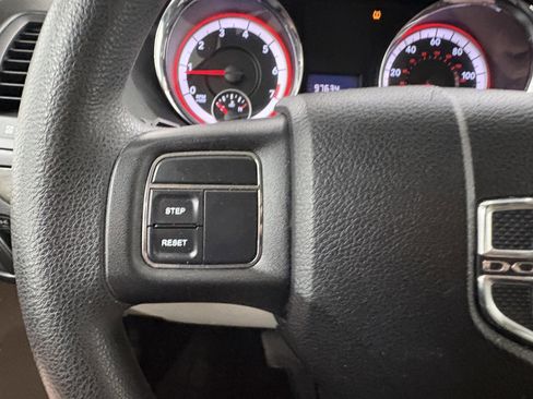 Used 2011 Dodge Grand Caravan Mainstreet w/ PWR Convenience Group FWD image 29