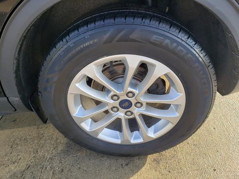 Used 2020 Ford Escape SE image 45