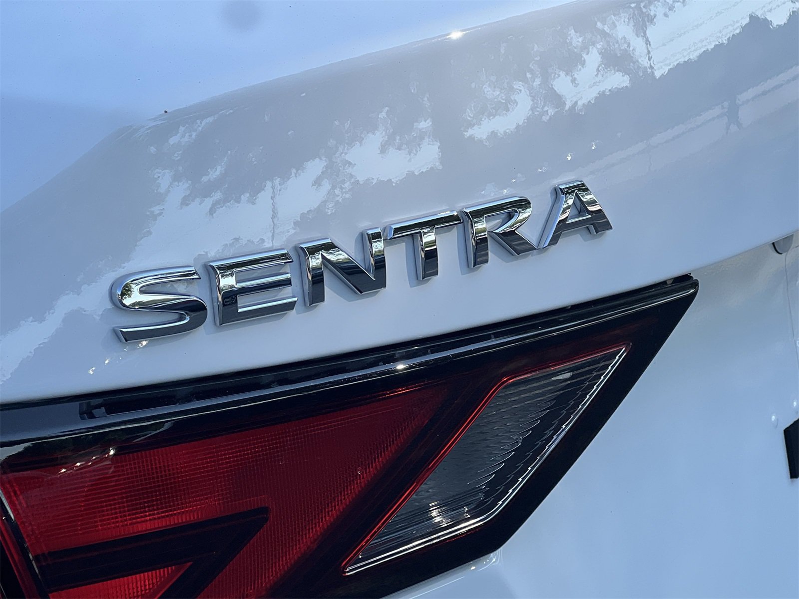 Certified 2025 Nissan Sentra S FWD image 29