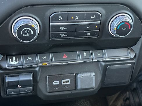 Certified 2025 Chevrolet Silverado 1500 W/T w/ WT Value Package RWD image 19