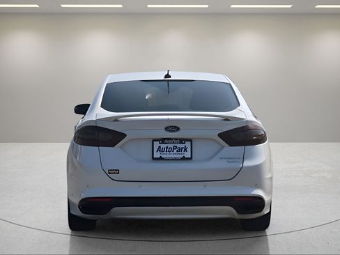 Used 2013 Ford Fusion Titanium FWD image 7