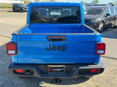 New 2026 Jeep Gladiator Sport image 9